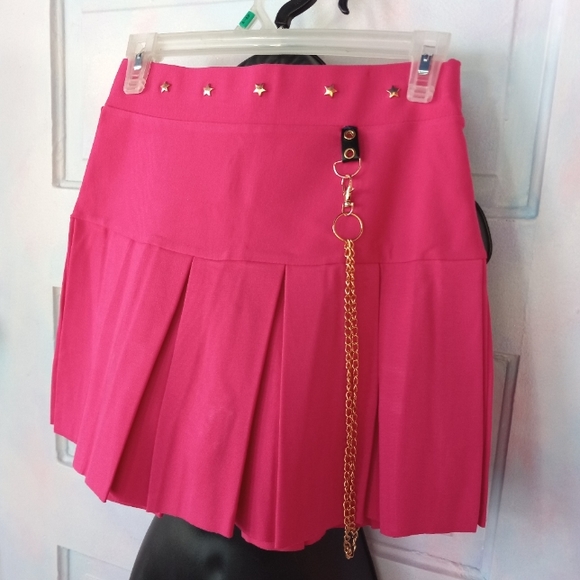 SOLD💥Customized Dolls Kill hot pink pleated skrt! unicorn 🦄 gold chain - Picture 7 of 16